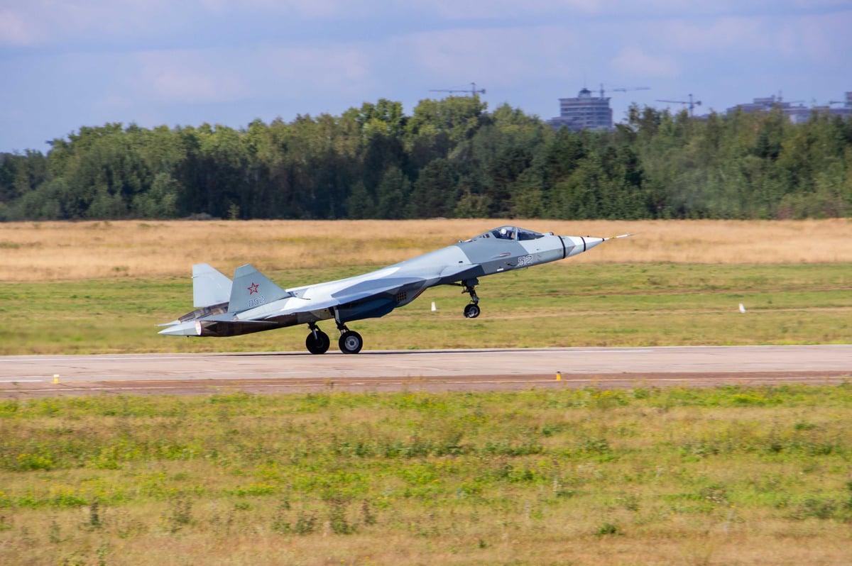 סוחוי Su-57