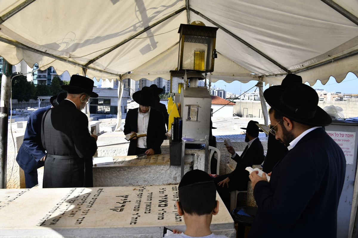 עליה לציון בעל ה'חזון איש' זצ"ל