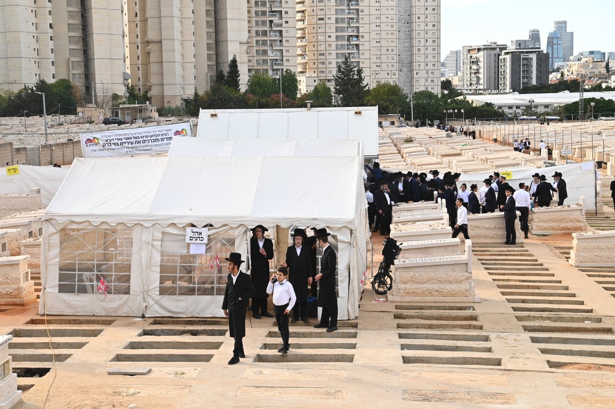 הילולת בעל ה'אבי עזרי' זצ"ל