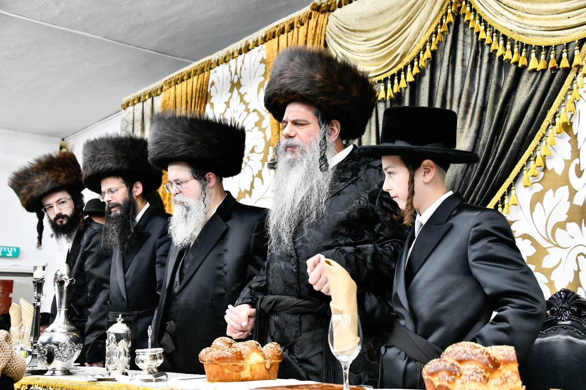 שמחת הבר מצווה לבן זקוניו של האדמו"ר מקודינוב 