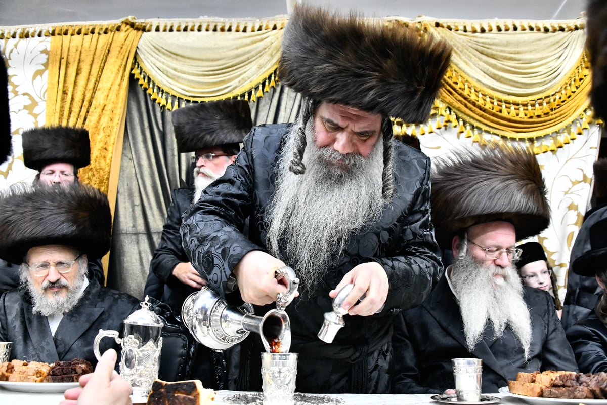 שמחת הבר מצווה לבן זקוניו של האדמו"ר מקודינוב 