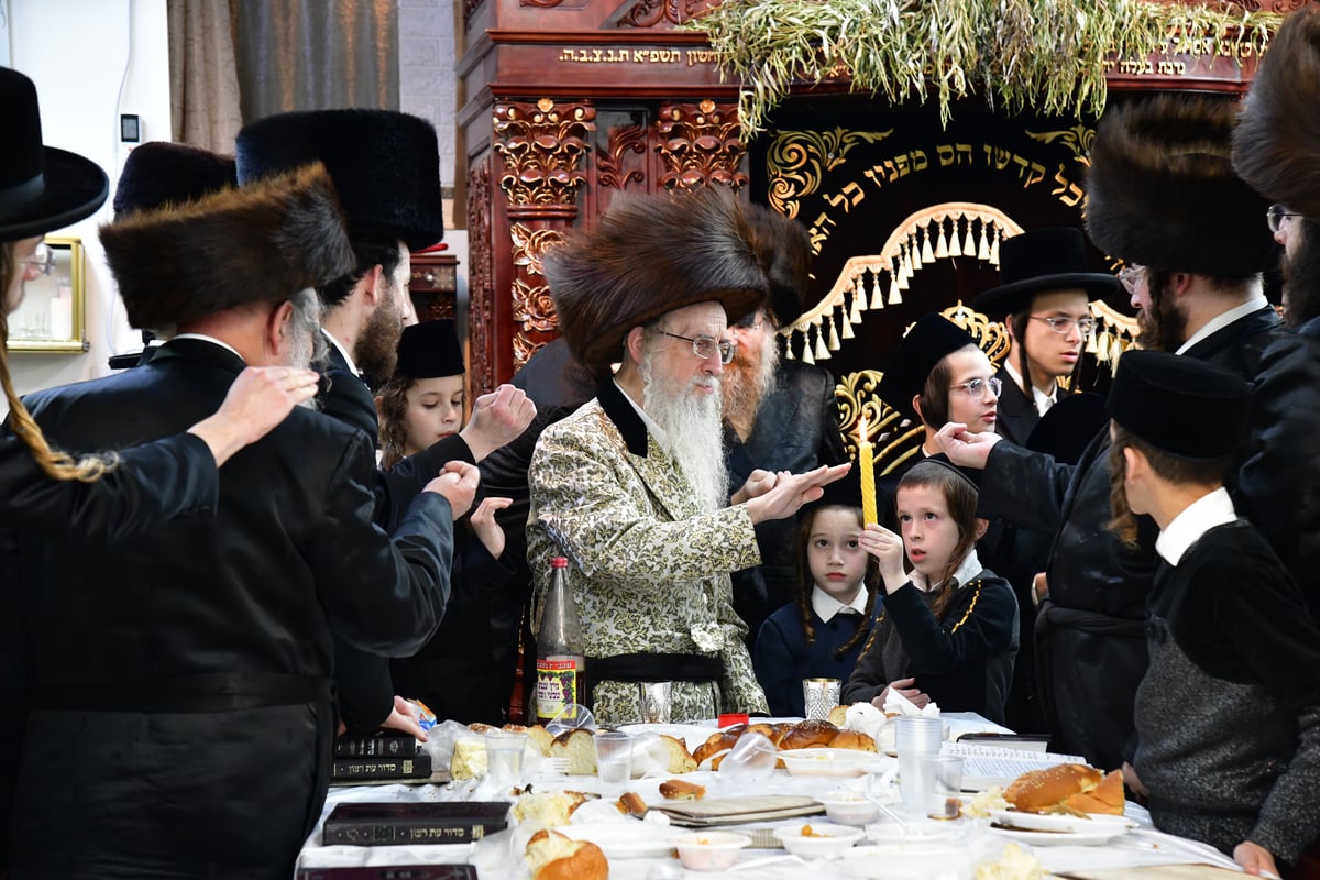 האדמו"ר ממעליץ שבת ברובע ז' 