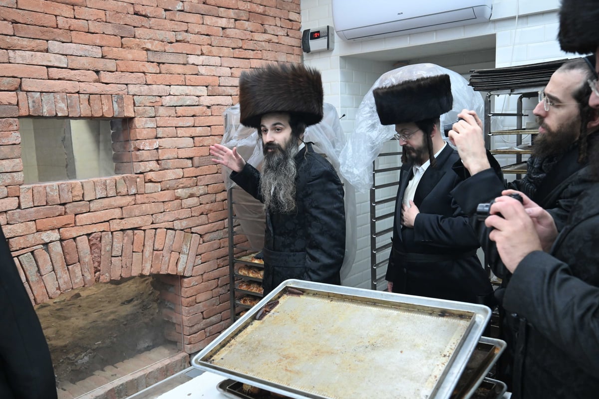 האדמו"ר מזוויעהיל בקרעסטיר