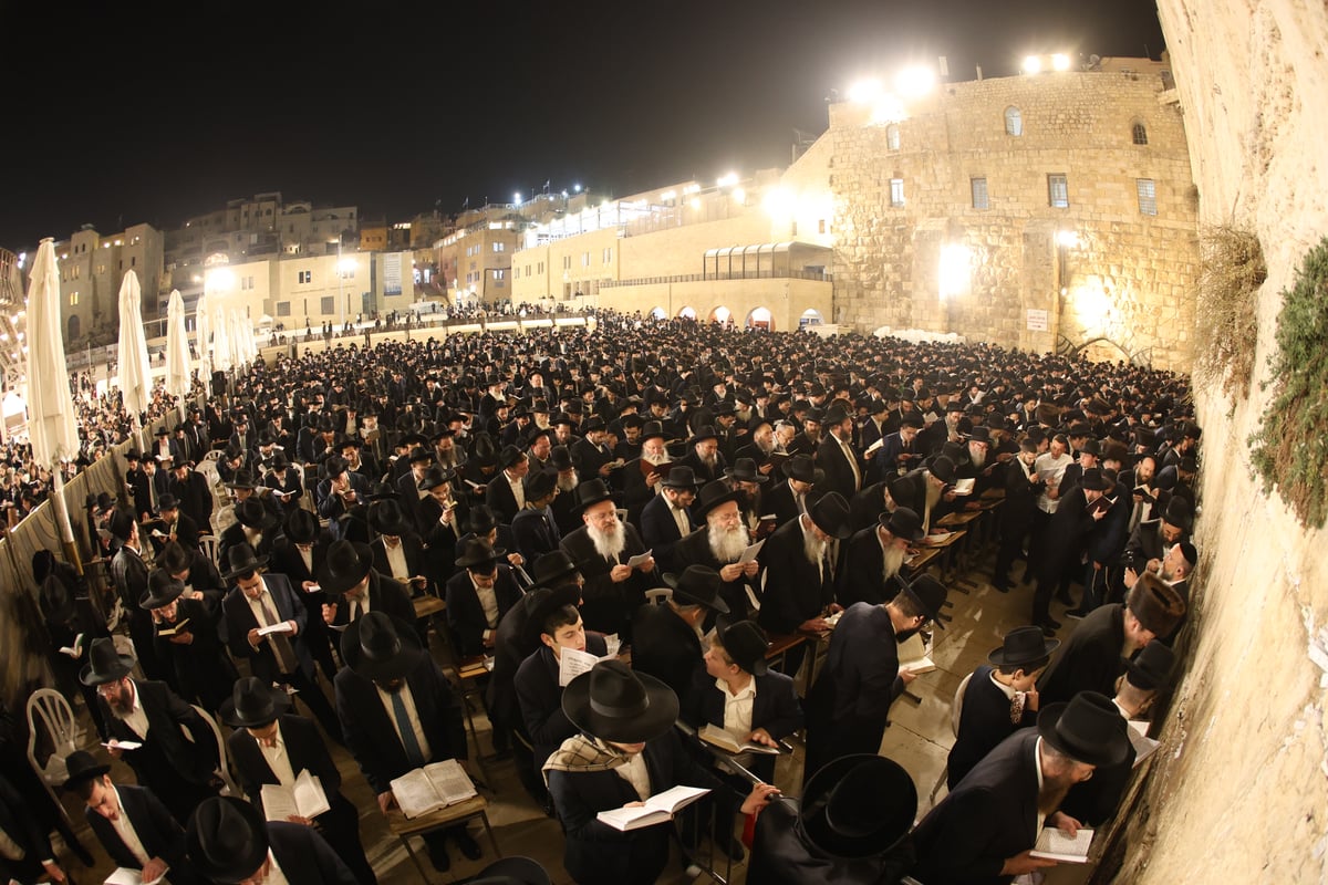 עצרת התפילה בכותל המערבי לרפואת הגר"א דויטש