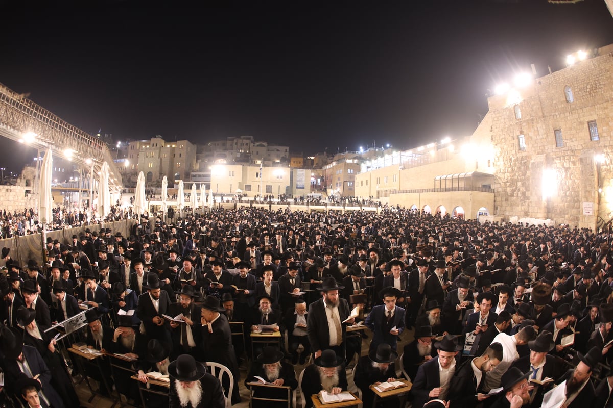 עצרת התפילה בכותל המערבי לרפואת הגר"א דויטש