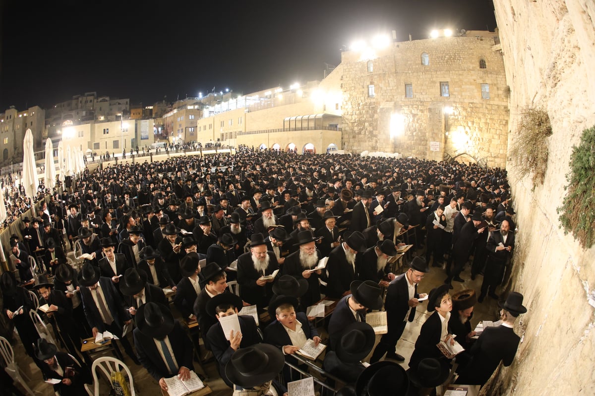 עצרת התפילה בכותל המערבי לרפואת הגר"א דויטש