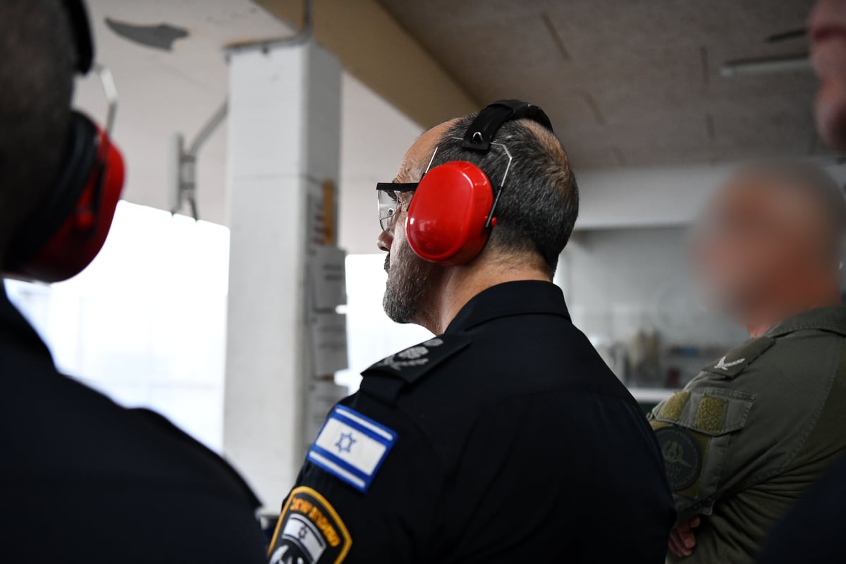 המפכ"ל דני לוי בביקור ביחידת הימ"מ