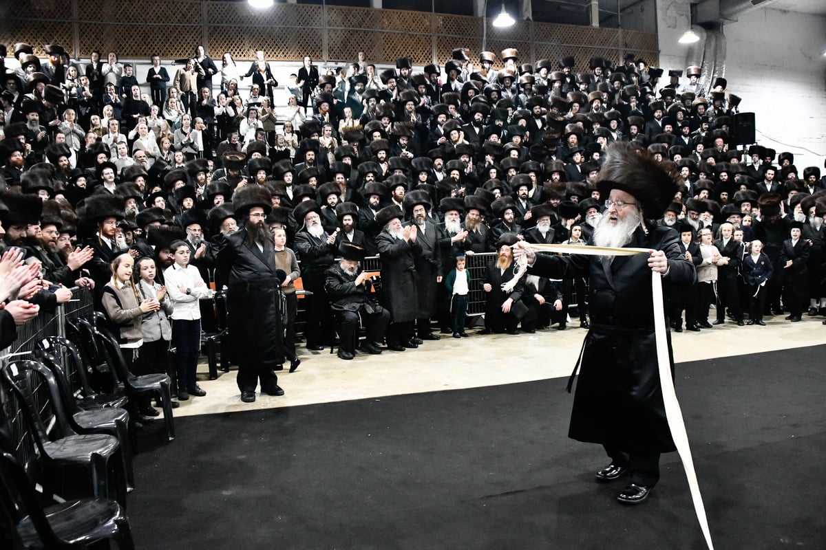 שמחת נישואי בת האדמו"ר מביאלה