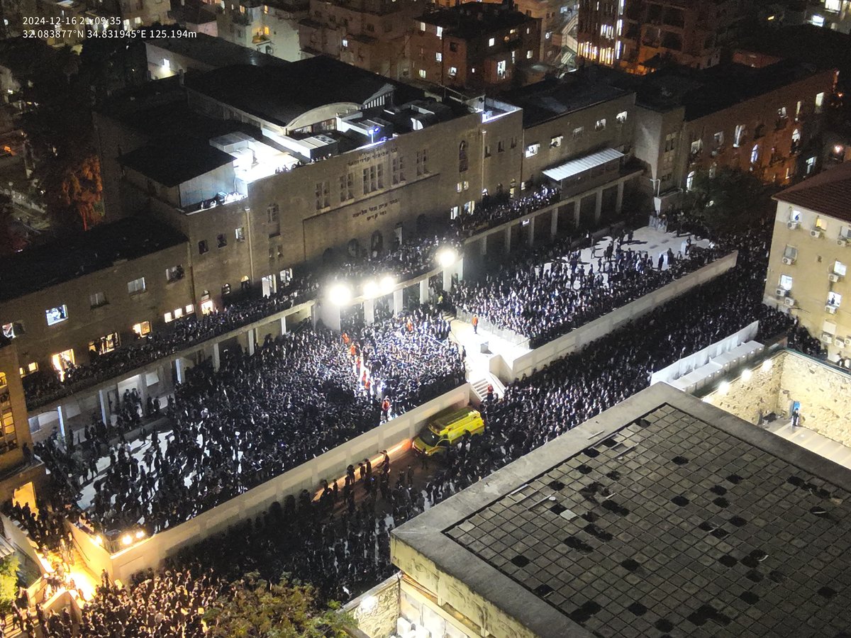 תיעוד מהרחפן: הרבבות בהלווית הגר"א דויטש בפוניבז'