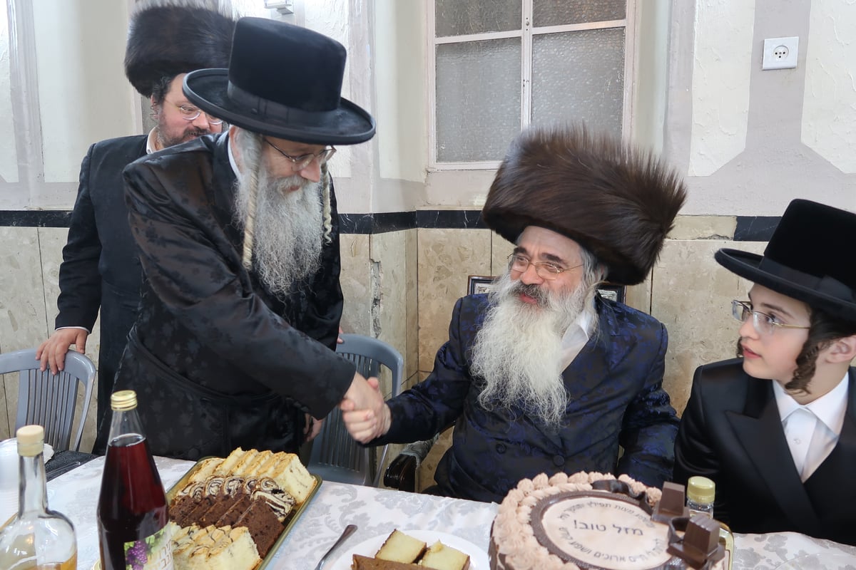 שמחת הבר מצווה לנכד האדמו"ר מלעלוב ירושלים