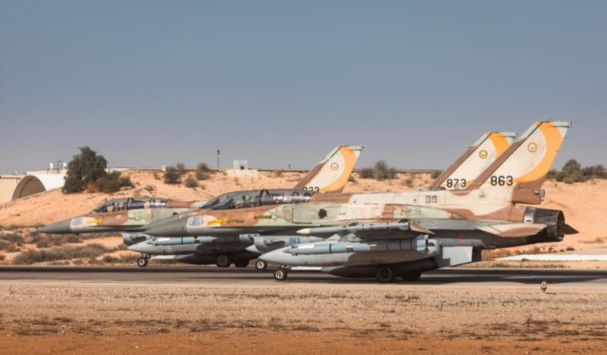 היערכות צוותי ומטוסי חיל האוויר לתקיפה בתימן 