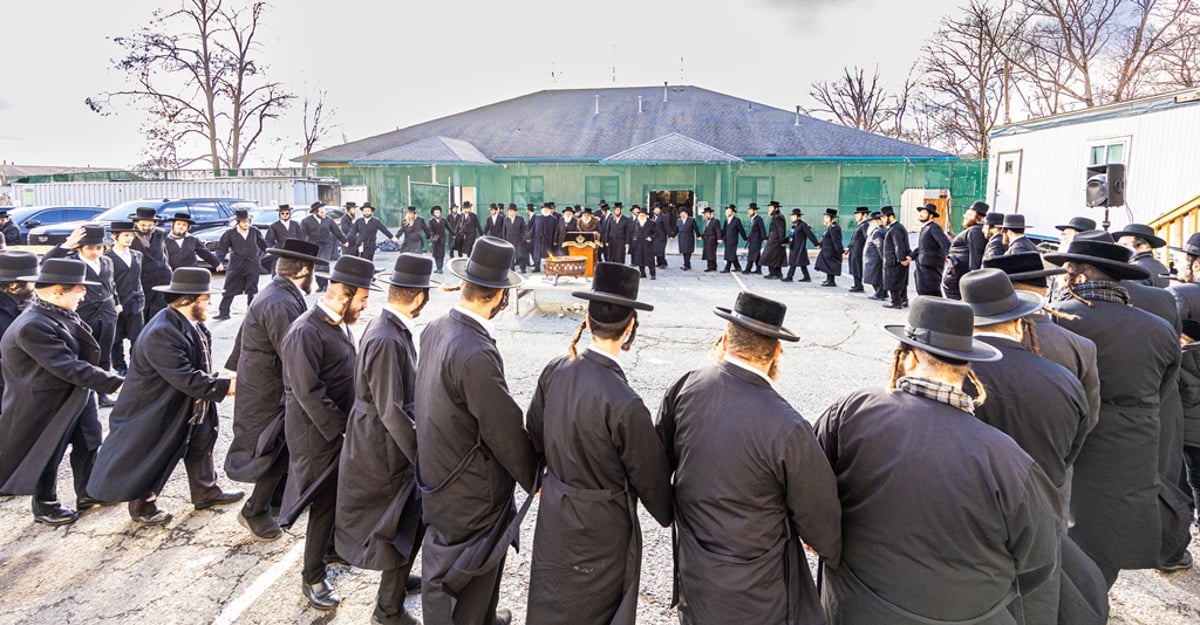 האדמו"ר מסאטמר בשריפת הפתילות