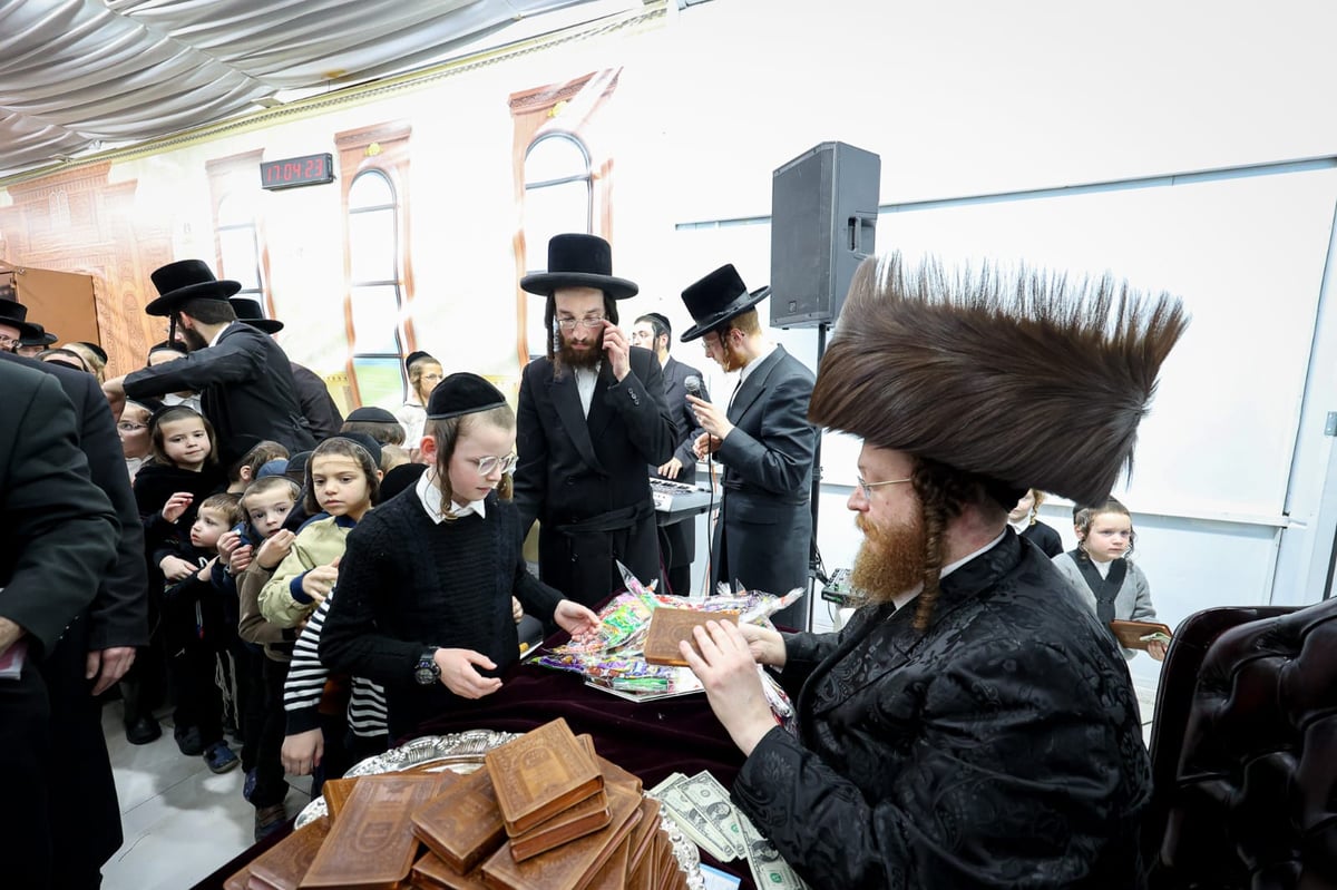 חנוכה בביהמ"ד ספינקא בית שמש