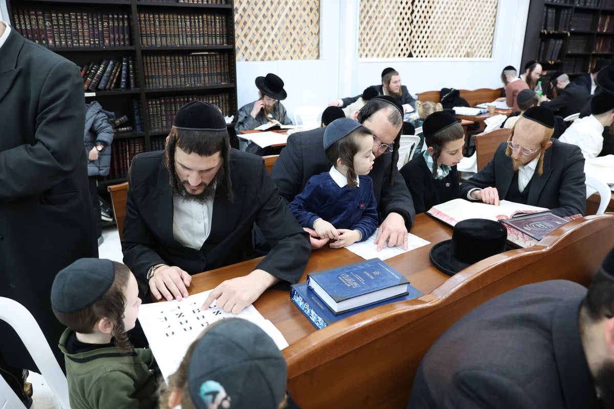 חנוכה בביהמ"ד ספינקא בית שמש