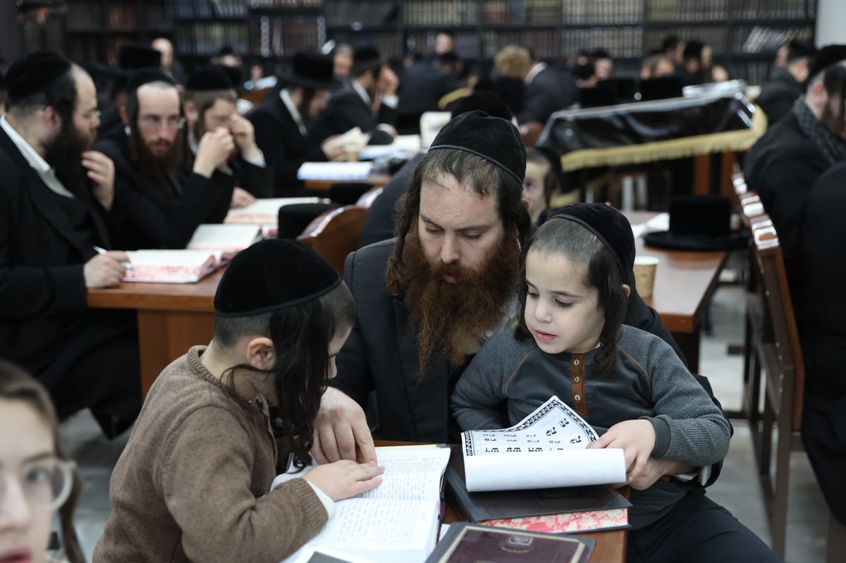 חנוכה בביהמ"ד ספינקא בית שמש