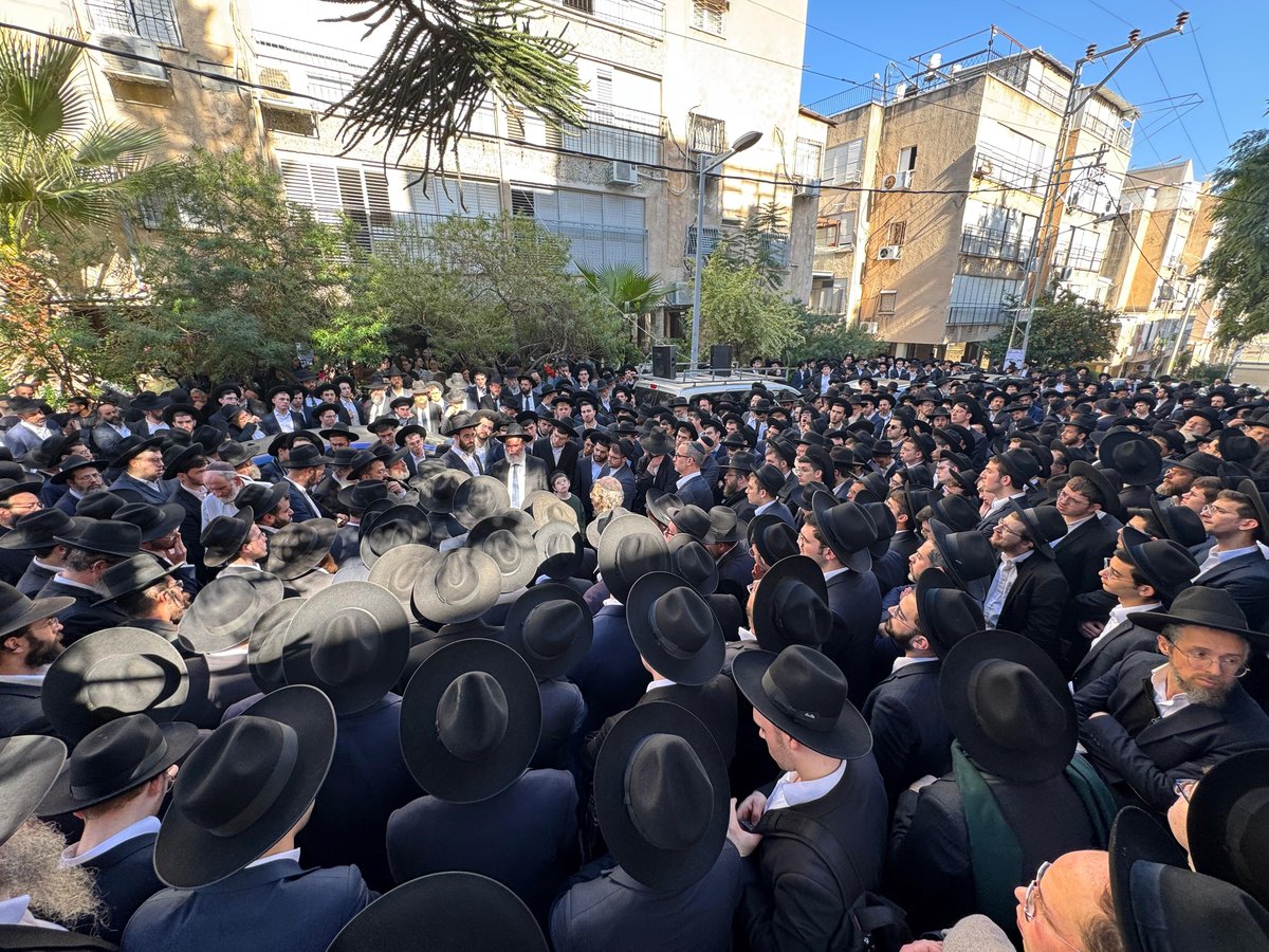 מסע הלוויית הגאון רבי חיים רפפורט זצ"ל