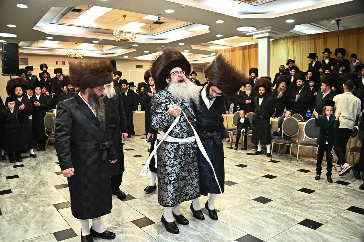 שמחת בית נדבורנה אלעד - זוויעהיל - נאראל - חוסט ווילאמסבורג 