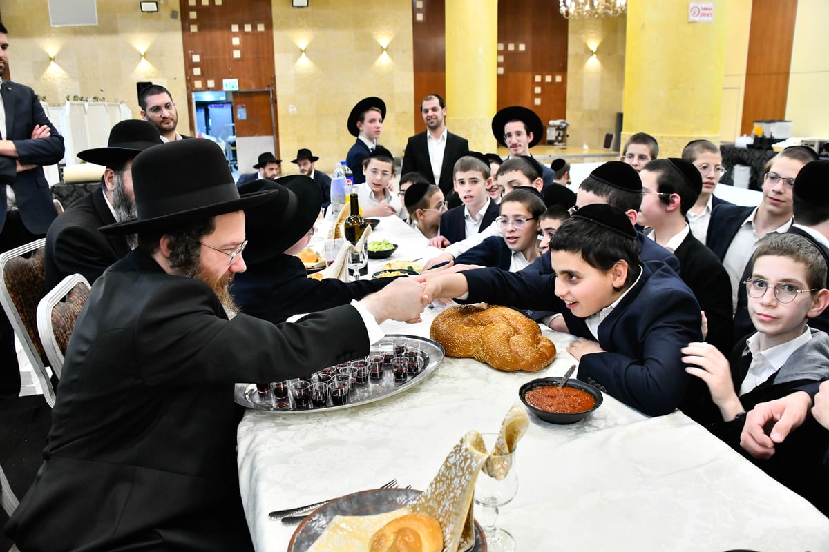 שמחת הבר מצווה לבן הגאון רבי עמרם פריד