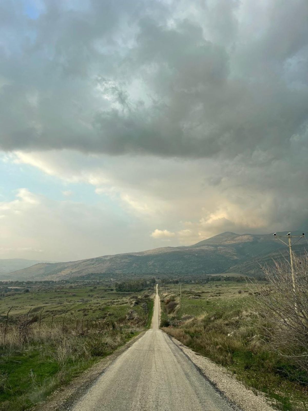 מבט לחרמון מעין פית, רמת הגולן