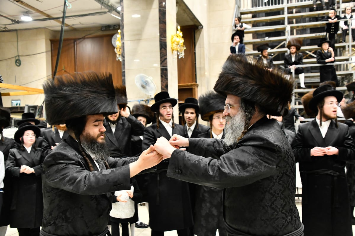 שמחת נישואי נכדת האדמו"ר מדארג