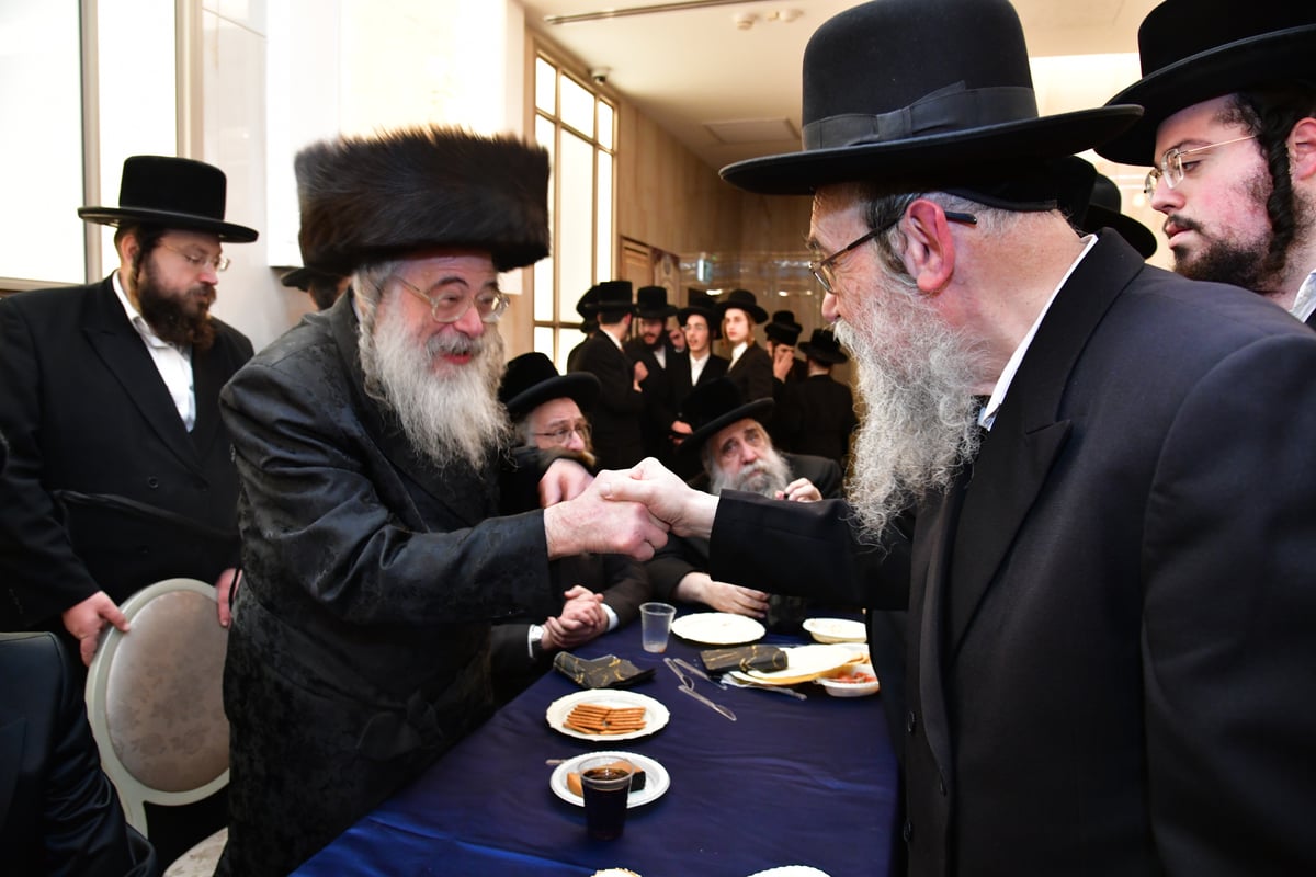 שמחת אירוסי נכדת האדמו"ר מחוג חתם סופר