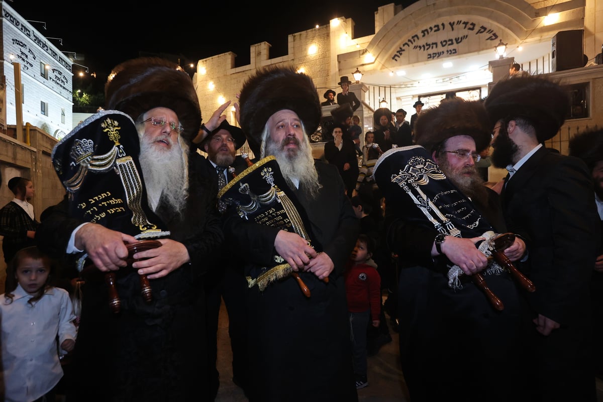 הכנסת ספר תורה לביהמ"ד 'שבט הלוי' בבית שמש