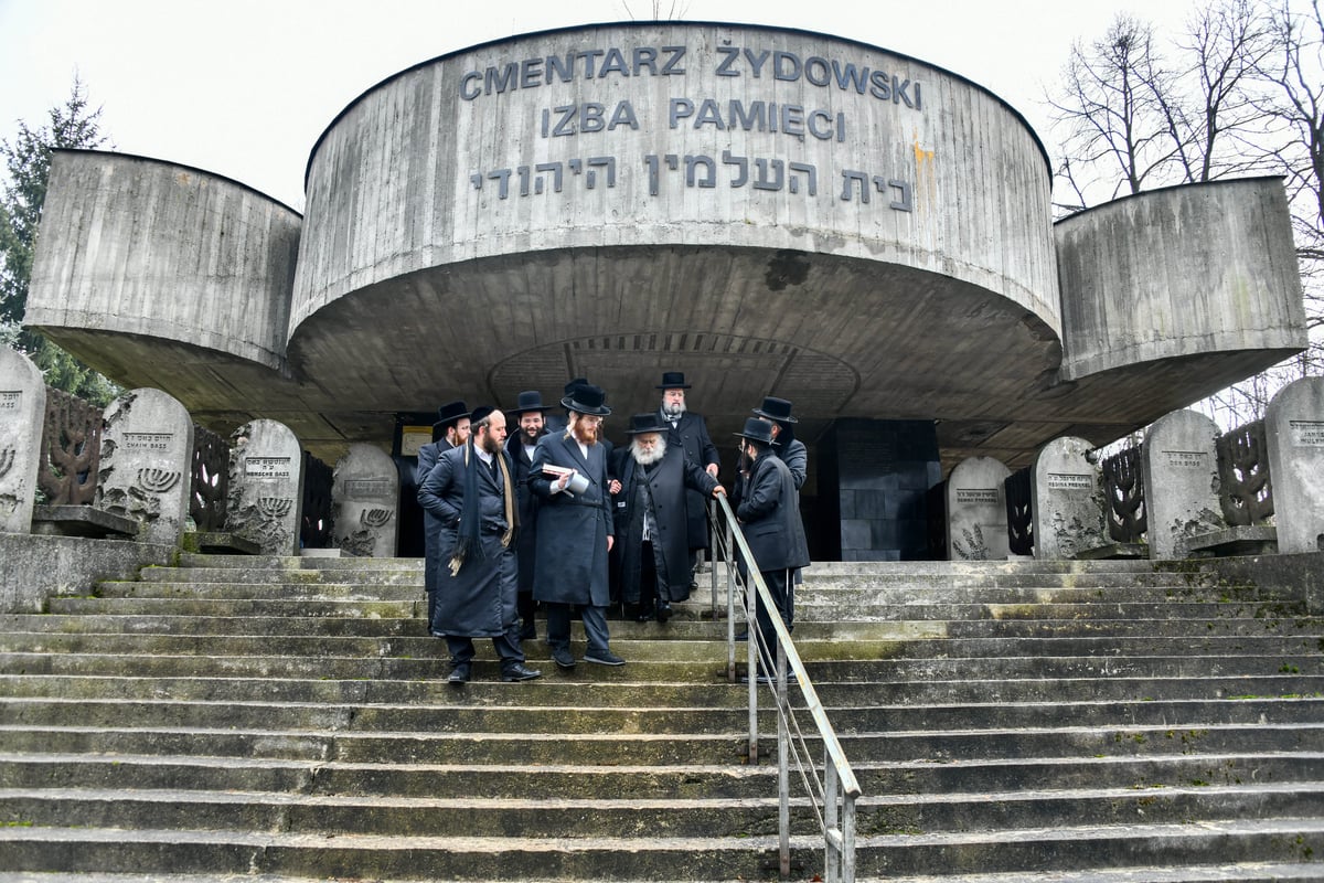 גאב"ד מאקאווא במסע הקודש לפולין