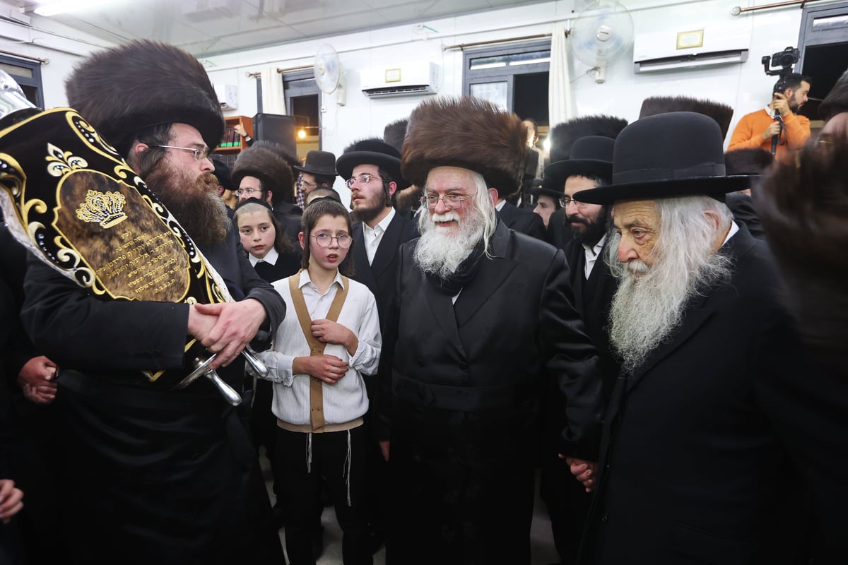 הכנסת ספר תורה לבית הכנסת פרושים בבית שמש