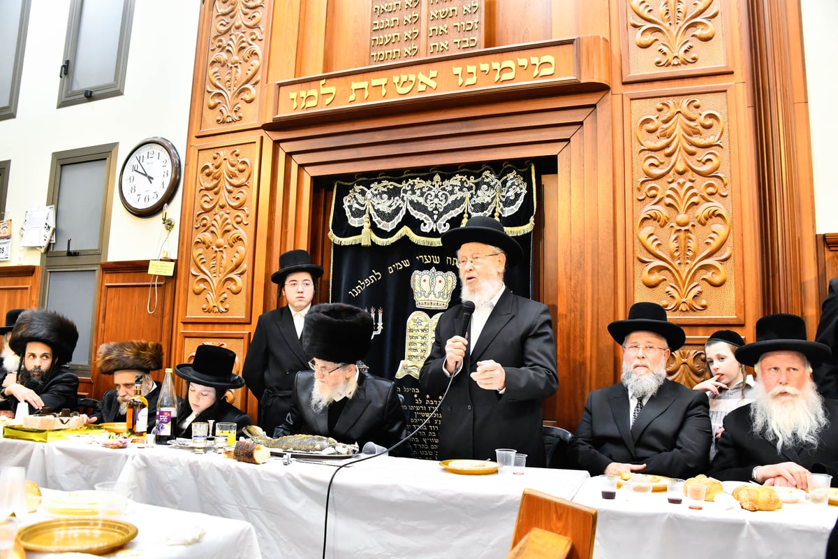 טיש הילולא, בשילוב בר מצווה באוז'רוב