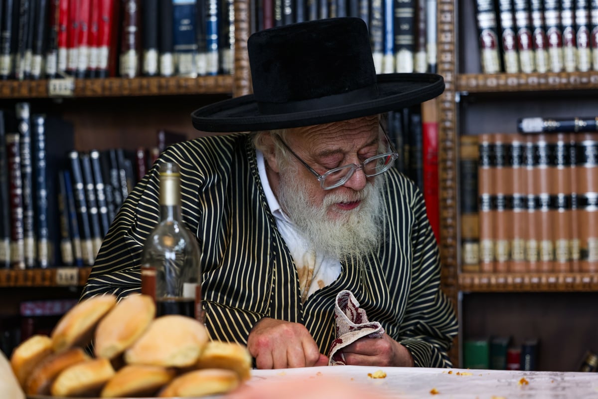 האדמו"ר מתולדות אהרן בטבריה 