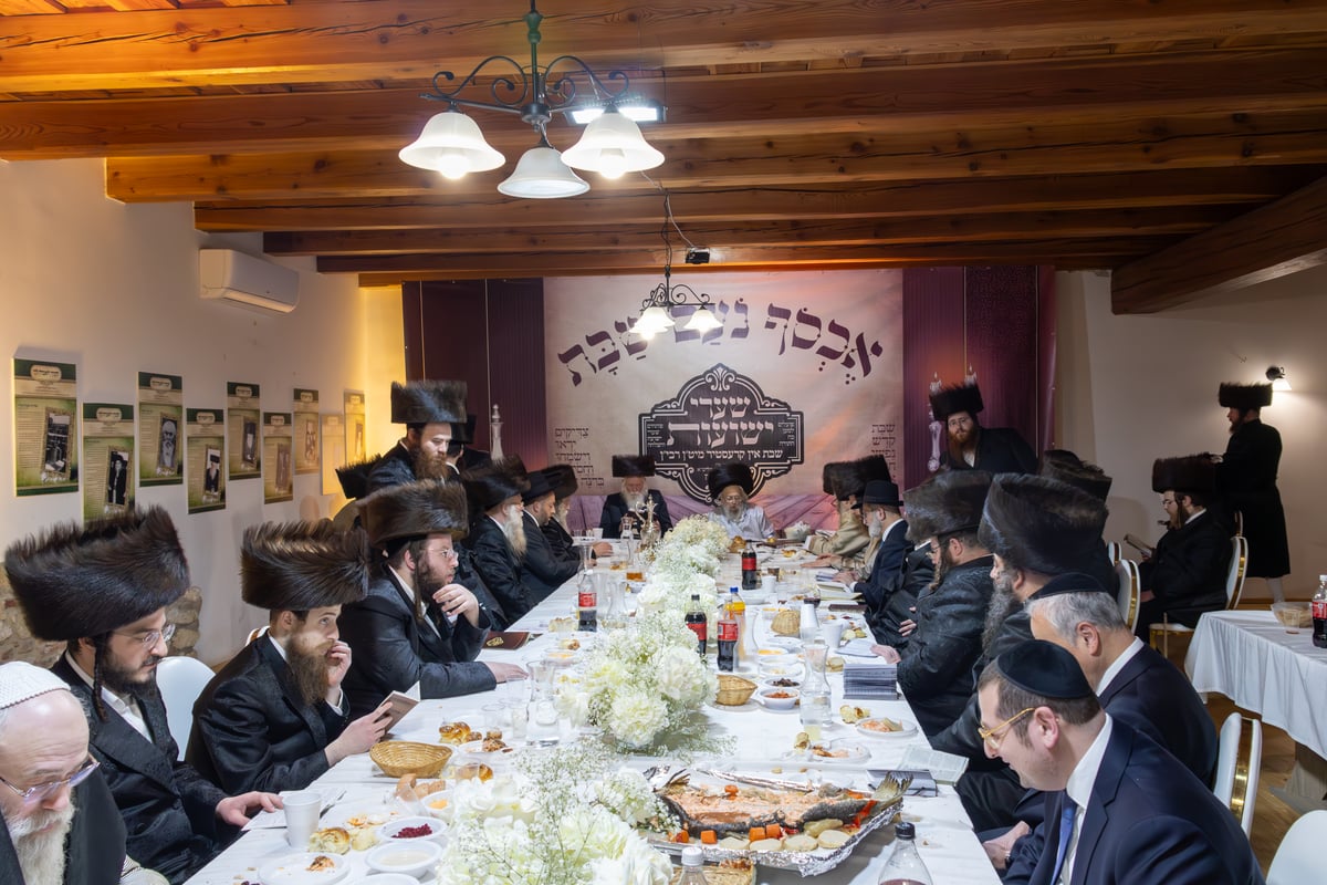 האדמו"ר מפינסק קרלין בקרעסטיר