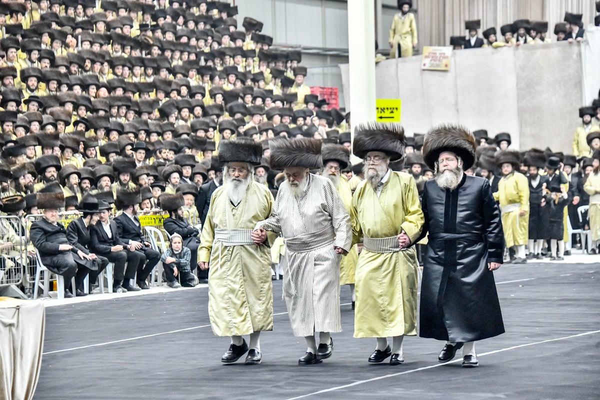 שמחת בית קרעטשניף - תולדות אהרן - קאסוב ויז'ניץ