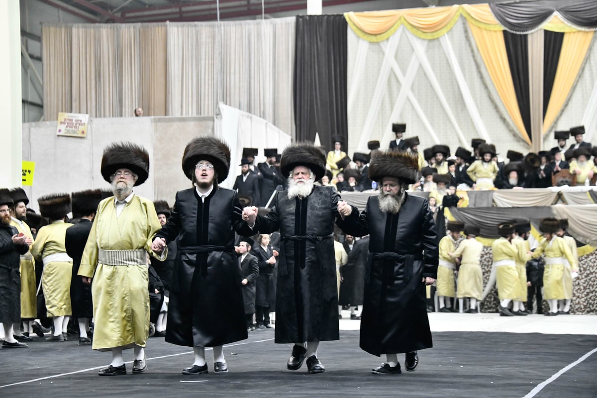 שמחת בית קרעטשניף - תולדות אהרן - קאסוב ויז'ניץ