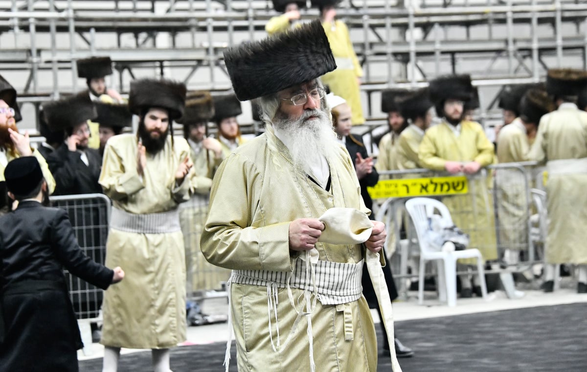 שמחת בית קרעטשניף - תולדות אהרן - קאסוב ויז'ניץ