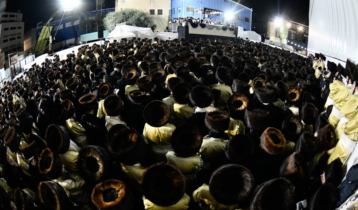 שמחת בית קרעטשניף - תולדות אהרן - קאסוב ויז'ניץ