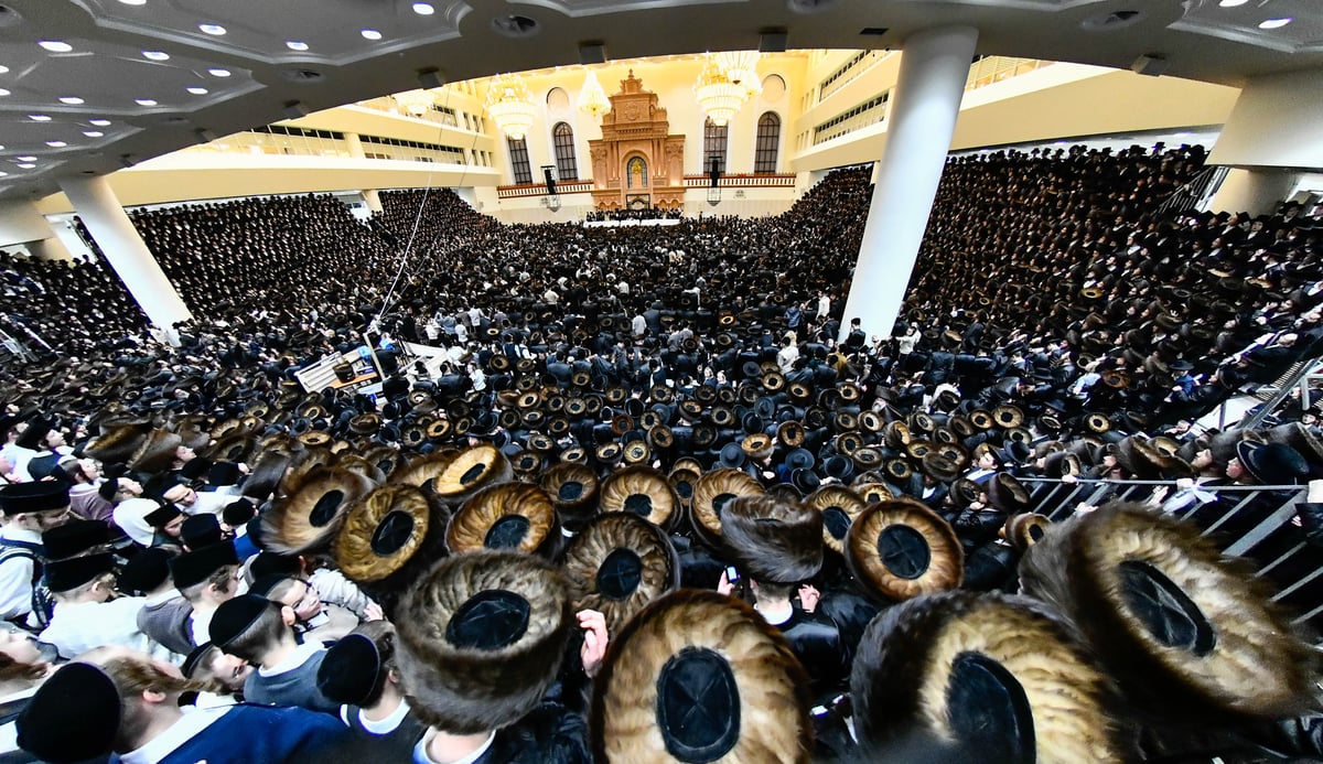 פארשפיל ומעמד צאתכם לשלום בויז'ניץ