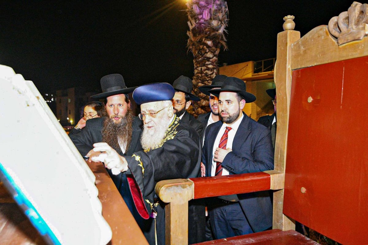  הראשל"צ הגאון רבי יצחק יוסף בביקור בעיר עמנואל