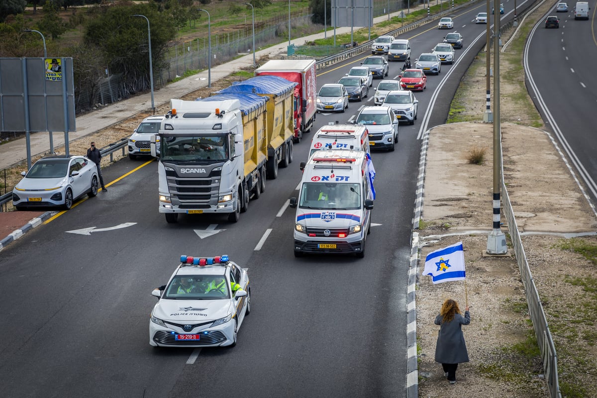 עם ישראל מתאחד בצמתים ובכיכרות בדמעות ותפילה | גלריה