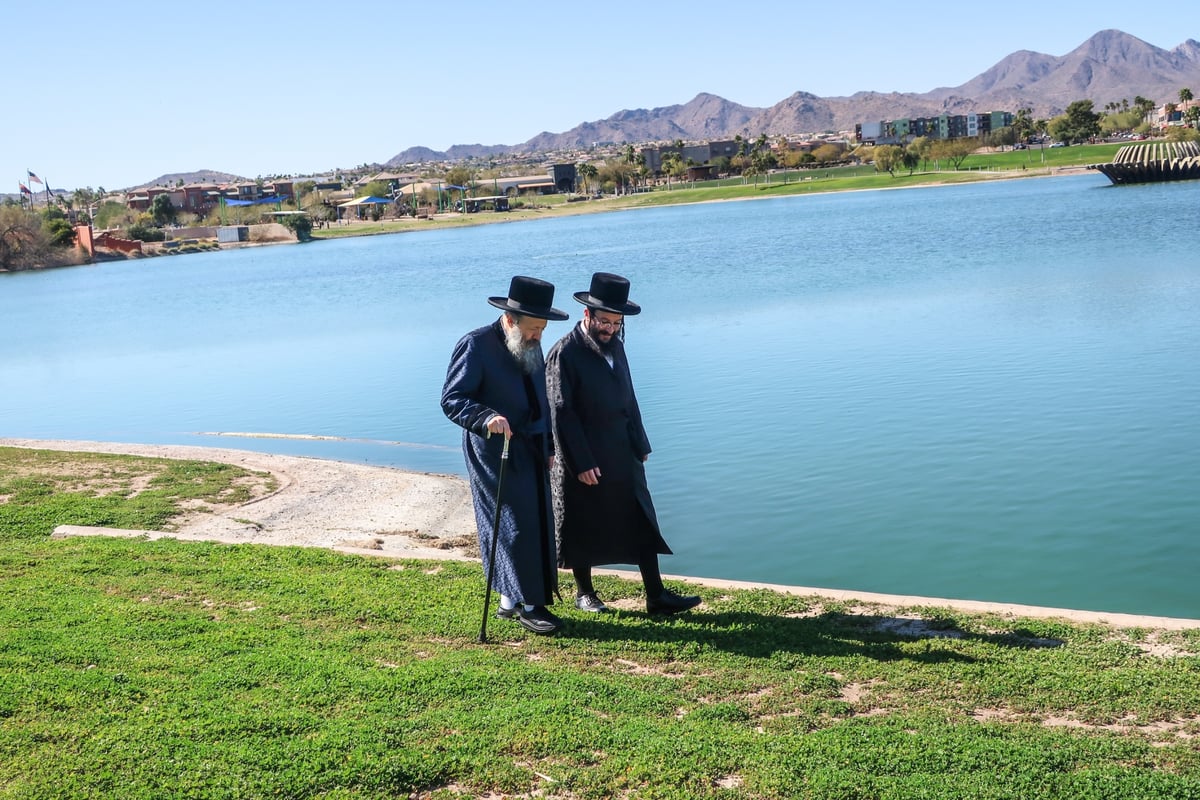 האדמו"ר מבאבוב 45 במנוחה בעיר סקוטסדייל שבאריזונה 