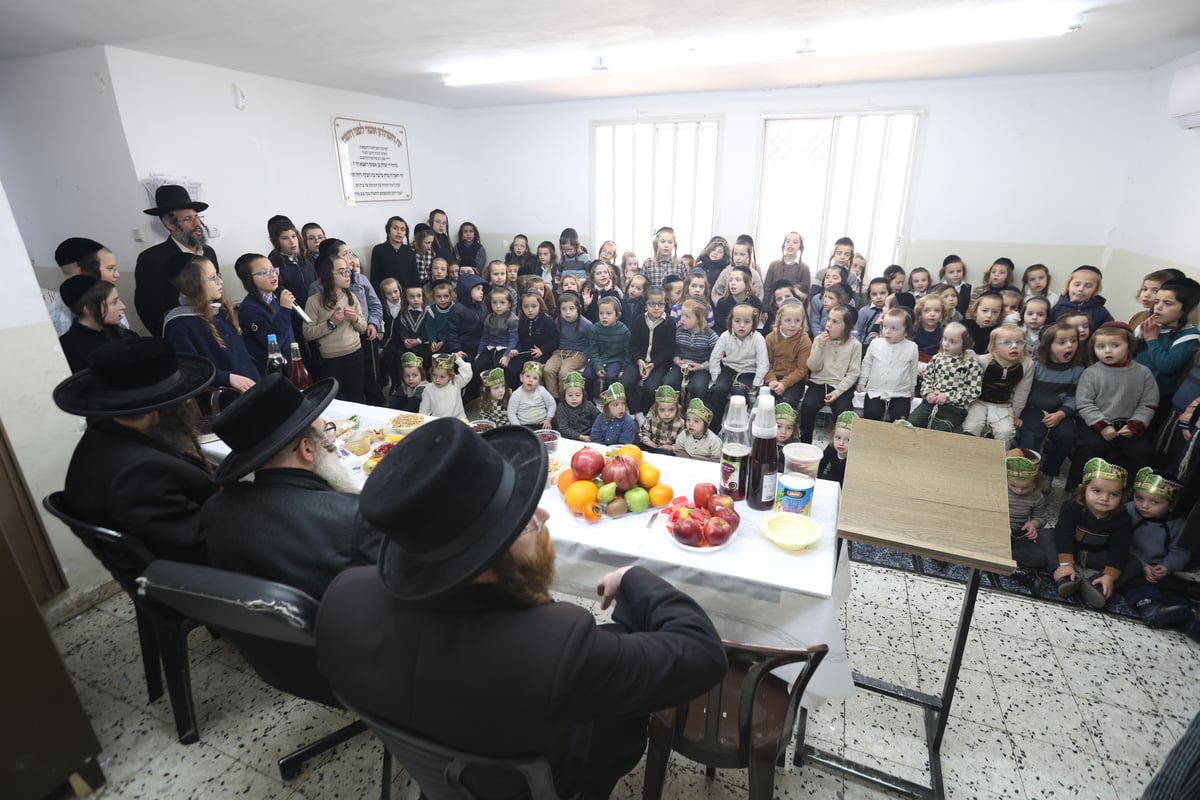 גאב"ד קארלסבורג בביקור בת''ת ריבניץ בצפת