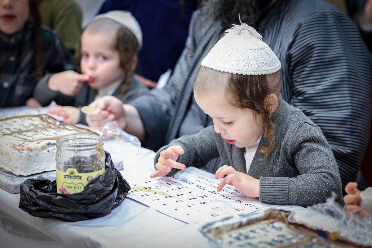 מסיבת חומש ב'תולדות אהרן' 