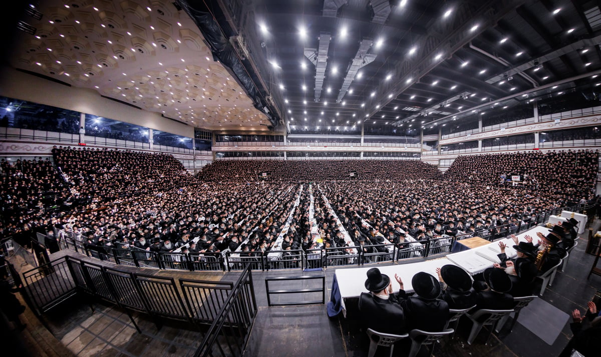 מעמד סיום כתיבת ספר תורה בחצה"ק סקווירא