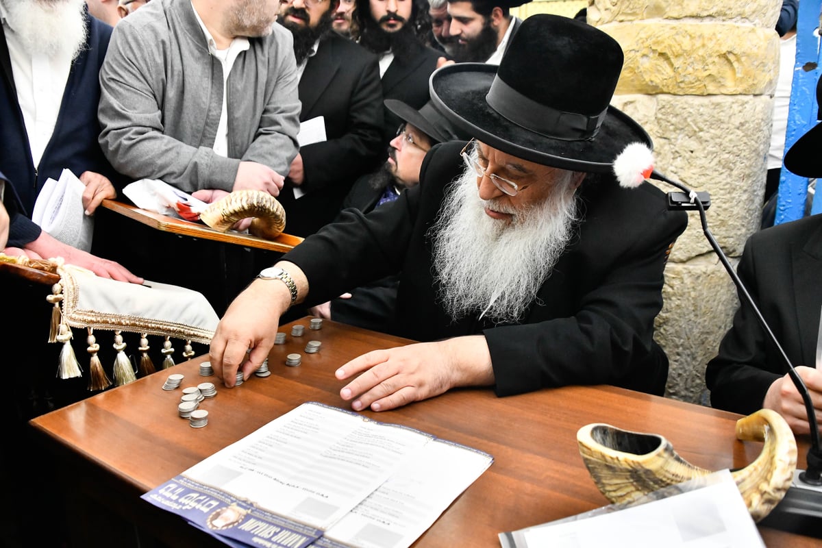 ישיבת המקובלים 'נהר שלום' ביום תפילה במירון