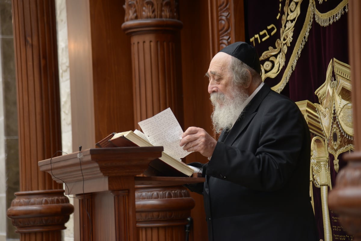 מראות חיי הגאון רבי זאב ברלין זצ"ל