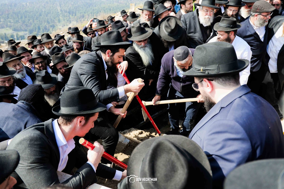 מסע הלוויית הגה"ח רבי יוסף יצחק ווילשאנסקי זצ"ל