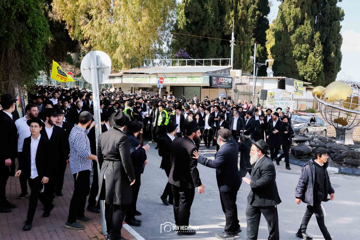 מסע הלוויית הגה"ח רבי יוסף יצחק ווילשאנסקי זצ"ל