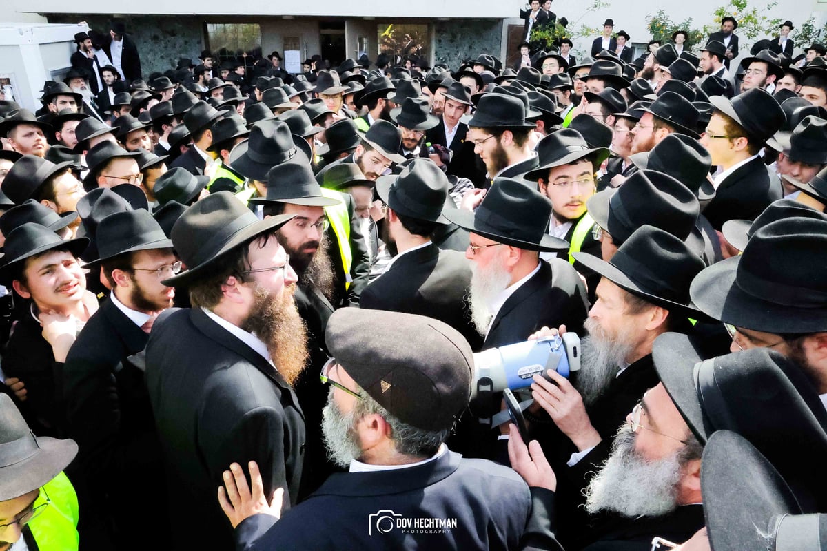 מסע הלוויית הגה"ח רבי יוסף יצחק ווילשאנסקי זצ"ל