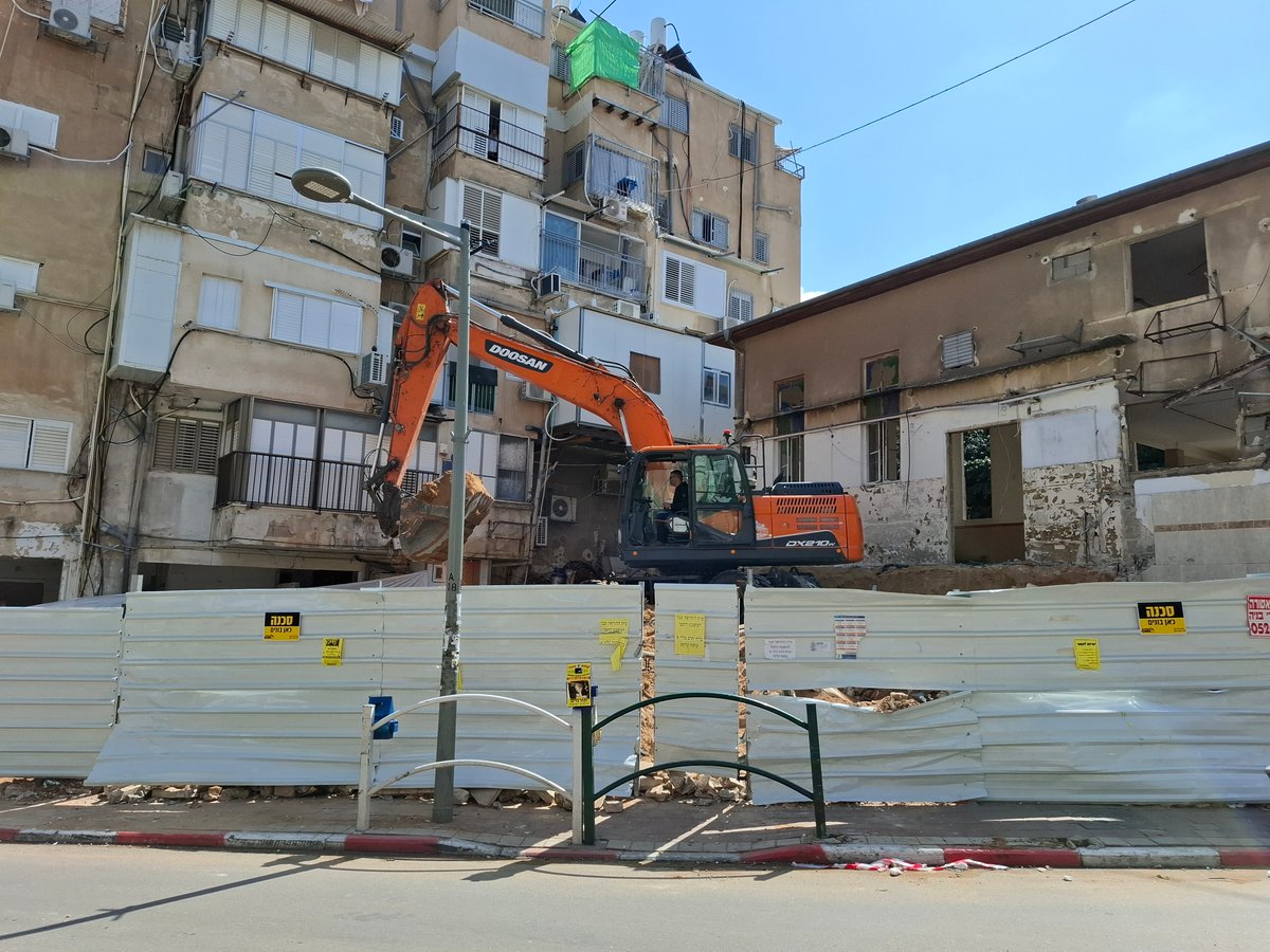 הריסת בית הכנסת המיתולוגי 'הייליגמן'