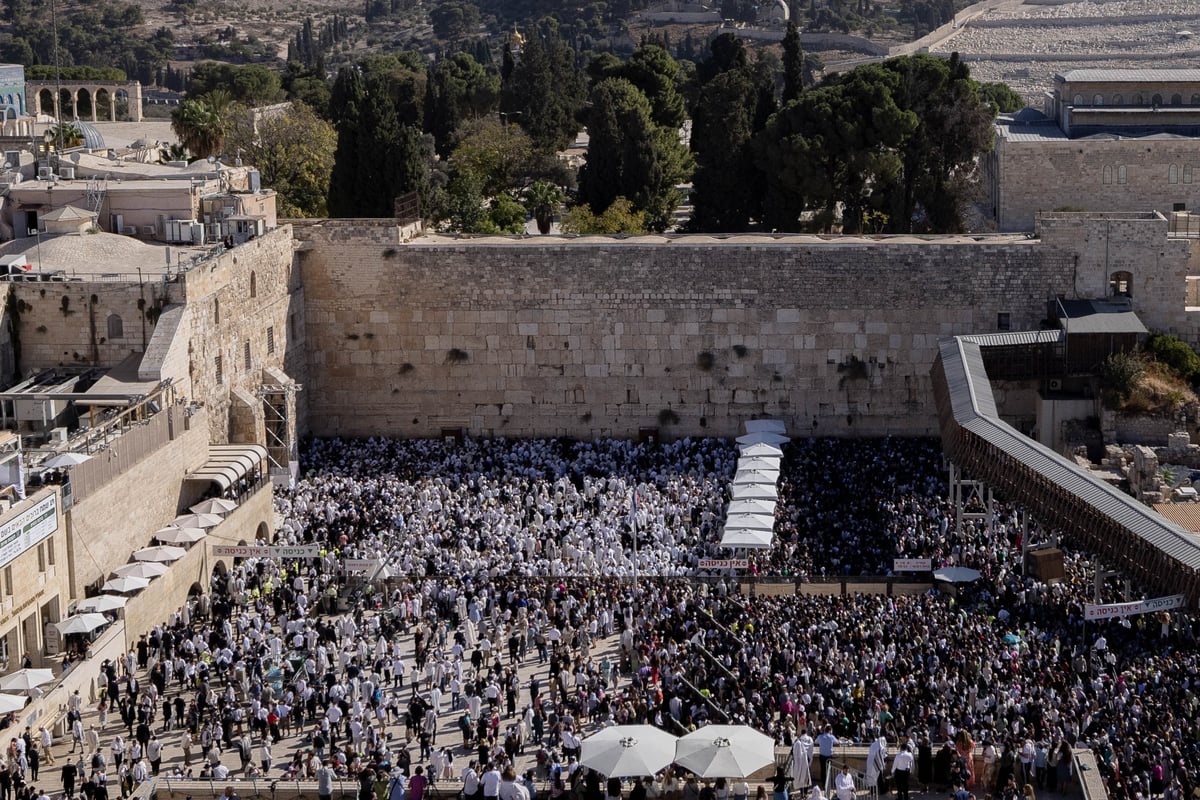 סיקור מרתק: המאבק על אבני הכותל המערבי - לאורך השנים