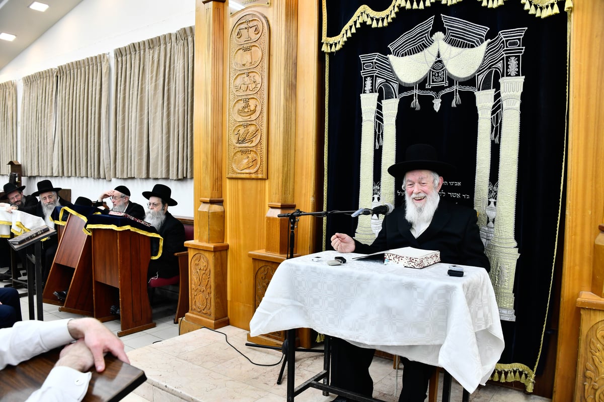 עצרת הספד להגר"ח קנייבסקי בהיכל ישיבת 'קריית מלך'